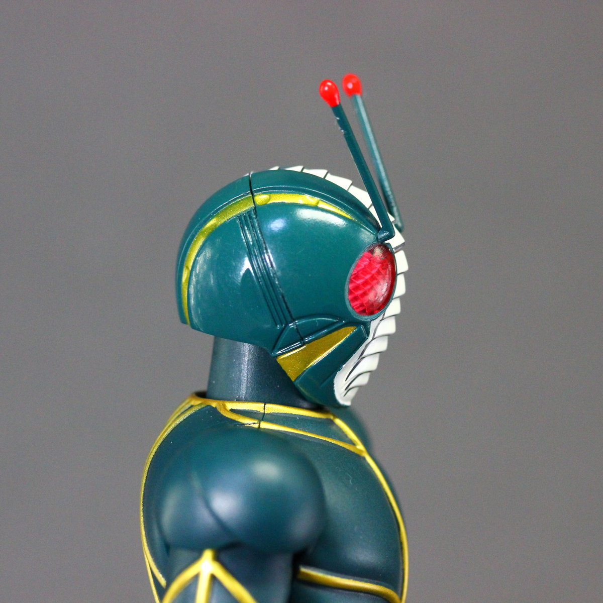 S.H.フィギュアーツ 仮面ライダーZO : 5分で出来る反逆行為マニュアル