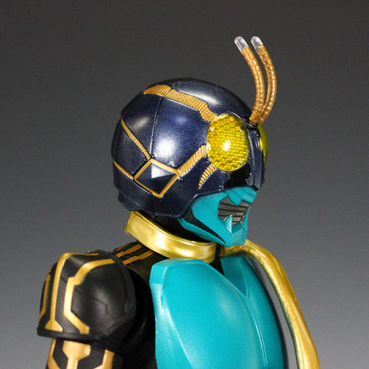 S H フィギュアーツ 仮面ライダー３号 5分で出来る反逆行為マニュアル