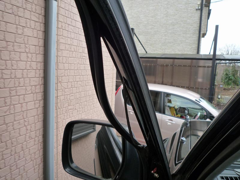 フロントガラスラン交換！！ : ランクル80とあつぽんの関係・・・(○'ω