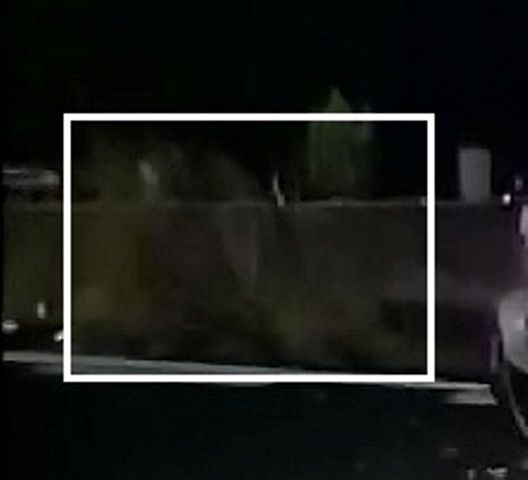 桜塚やっくんの事故車写真に心霊が写ってると話題に 2ch浪漫 桜塚やっくんの事故車写真に心霊が写ってると話題に 2ch浪漫