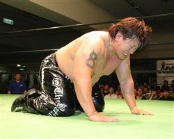 プロレスラーの三沢さんが死亡した事故で 三沢さんに岩石落としをかけた対戦相手宅に嫌がらせ相次ぐ A6ニュース ﾟdﾟ