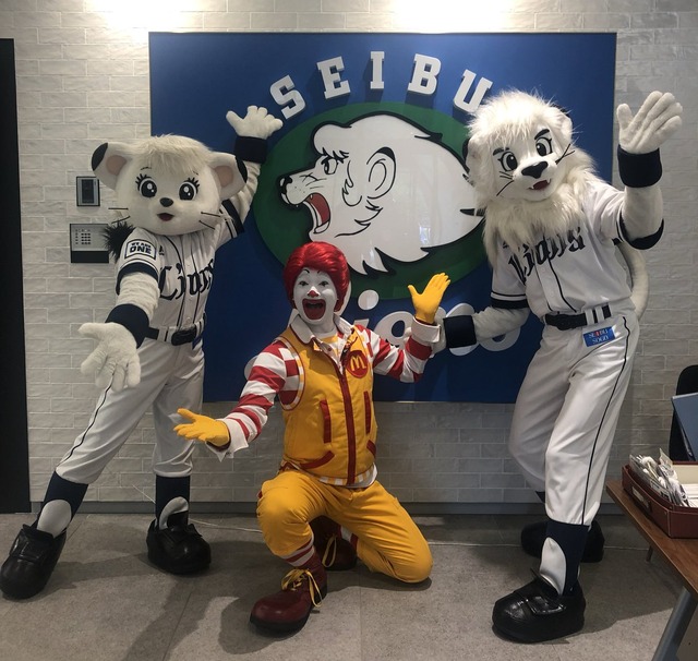 マクドナルドが10年程前まで ドナルド とかいう狂気じみたピエロをcmに使っていたという現実 Crただいま速報