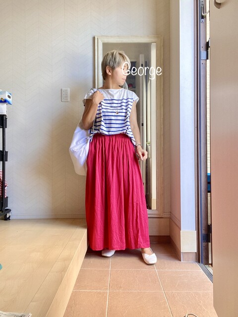 2630 Fuuwa のボーダーシャツに赤スカート 夏の鮮やかコーデ Le Style George