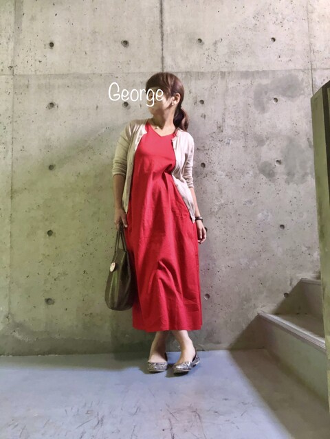 0709 ユニクロのaラインノースリーブワンピースで作る きりっと赤いマタニティコーデ Le Style George 0709 ユニクロのaラインノースリーブワンピースで作る きりっと赤いマタニティコーデ Le Style George