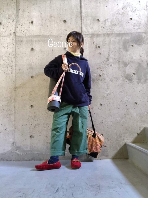 ユニクロのワイドパンツと古着パーカー ヨガに行く日のコーデ Le Style George