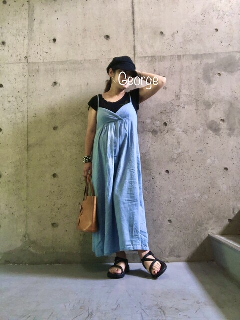 0808 デニムのキャミワンピに黒キャスケットとスポサン すっきり夏の妊婦コーデ Le Style George 0808 デニムのキャミワンピに黒キャスケットとスポサン すっきり夏の妊婦コーデ Le Style George