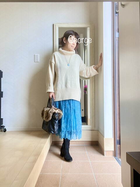Ikkaのオフタートルニット レーススカートに合わせた女子コーデ Le Style George Ikkaのオフタートルニット レーススカートに合わせた女子コーデ Le Style George