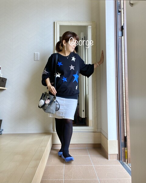 1106 オシャレウォーカーの星柄ニット マタニティスカートに合わせた産後コーデ Le Style George 1106 オシャレウォーカーの星柄ニット マタニティスカートに合わせた産後コーデ Le Style George