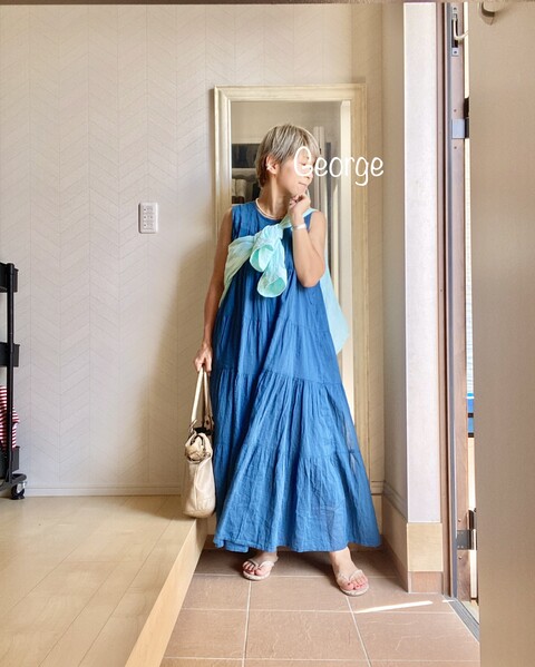 2629 Libraの鮮やかブルーワンピース ユニクロのリネンシャツ巻いた夏コーデ Le Style George