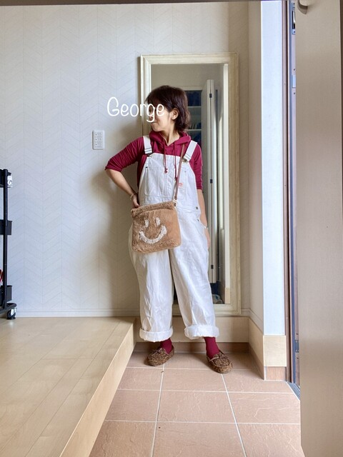 OVER（ALL）パーカー 白 ふわふわヌオー ジップパーカー白 デニムオーバーオール