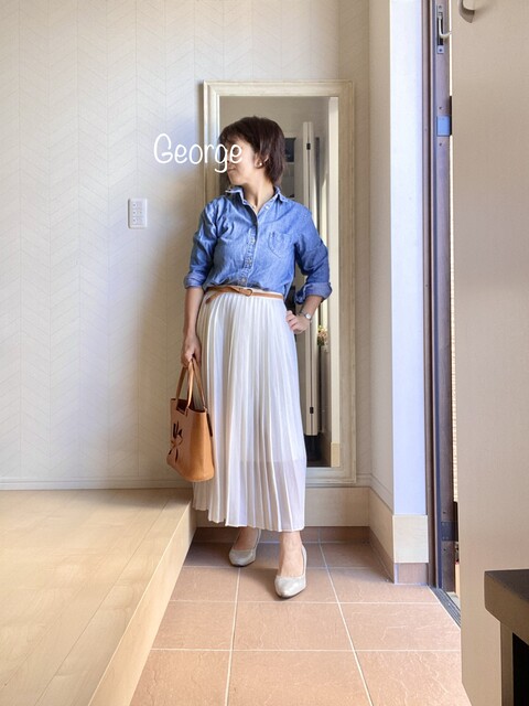 ユニクロのデニムシャツにプリーツスカート スタンダードアイテムで初夏コーデ Le Style George ユニクロのデニムシャツにプリーツスカート スタンダードアイテムで初夏コーデ Le Style George