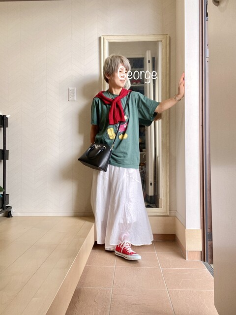 2507 ユニクロのダークグリーンミッキーtシャツで Gwの初夏コーデ Le Style George