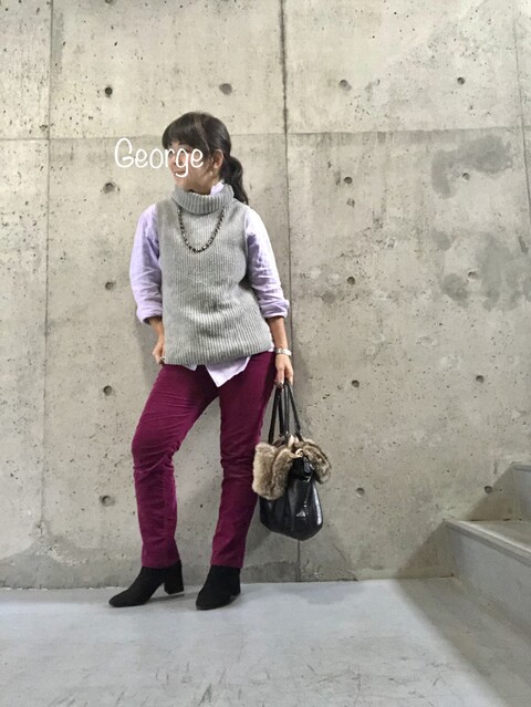 1911 ユニクロのニットベスト 紫系のシャツとパンツに合わせたオールユニクロコーデ Le Style George