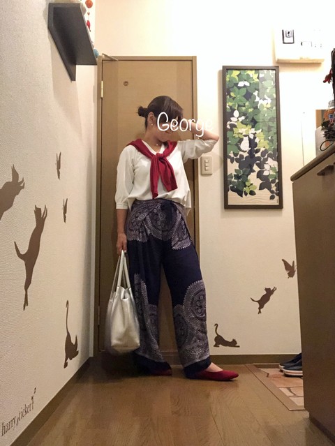 カンボジア土産のワイドパンツ 上品カットソー 赤パンプスと合わせて なんちゃってオフィスコーデ Le Style George