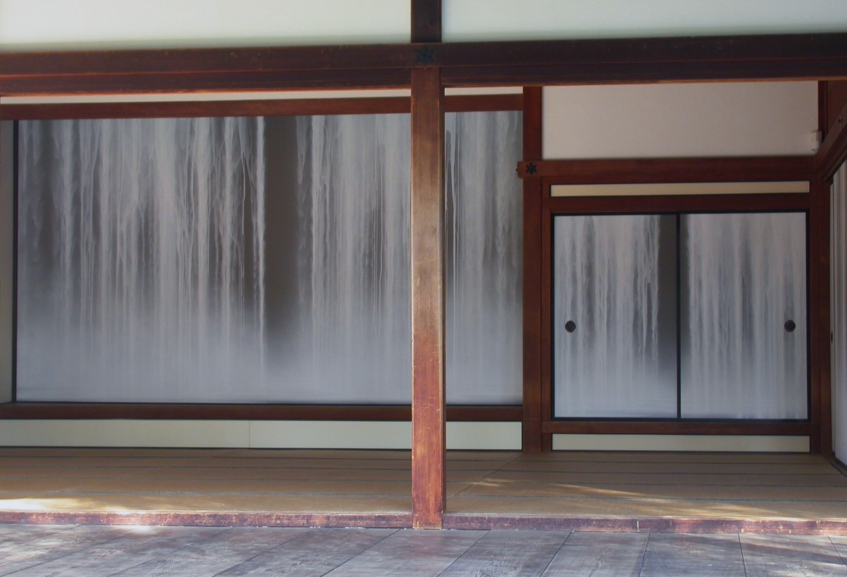 千住博のウォーターフォール|松風荘襖絵習作|色で読み解く日本 千住博のウォーターフォール|松風荘襖絵習作|色で読み解く日本