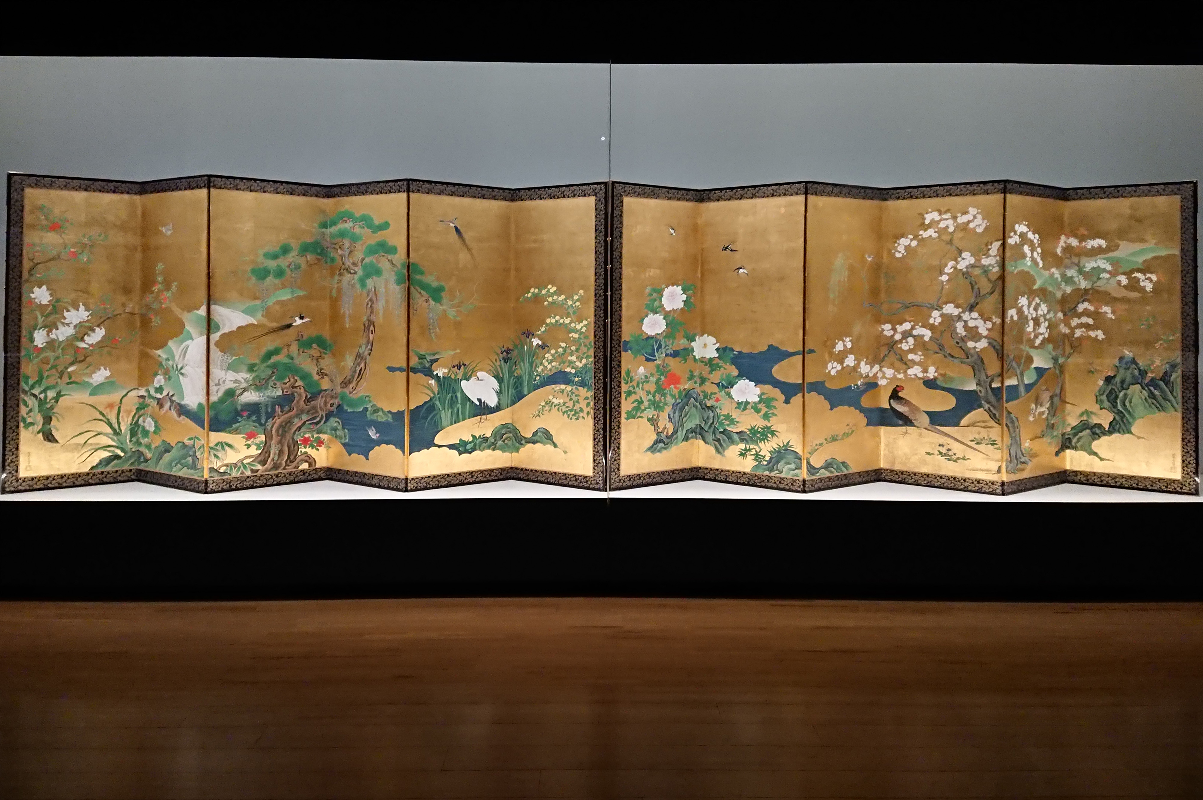 狩野永納： 春夏花鳥図屛風｜日本美術の裏の裏｜サントリー