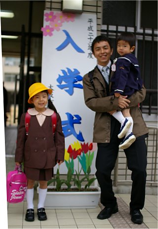 A La Maman ママンの日記 里々花入学式