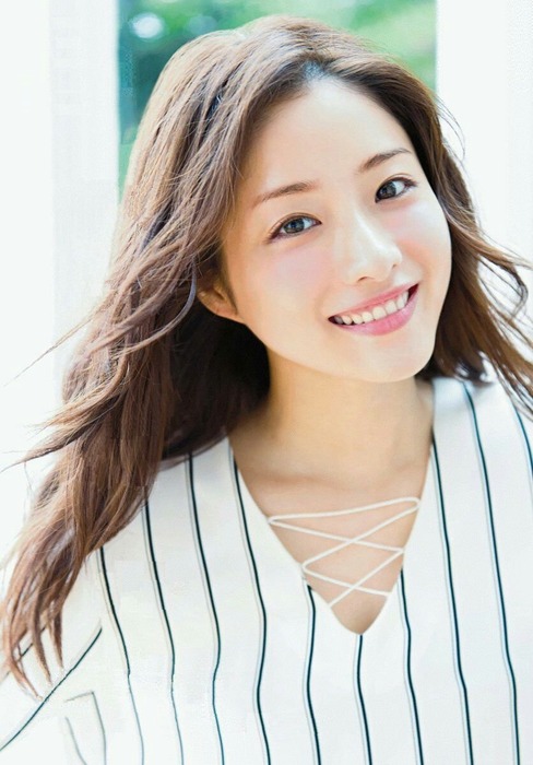 石原さとみのおっぱい