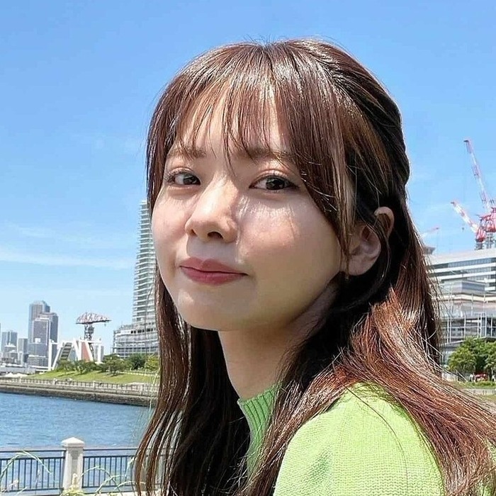 【画像】気象予報士の晴山紋音さん、濡れ濡れになってしまうwwwww