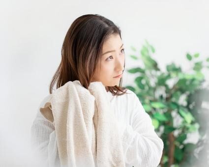 【画像】会社の9コ上の人妻(45)とエ○チしちゃったんやがwwwwww