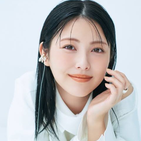 【画像】全盛期の浜辺美波さん、流石に美しすぎる