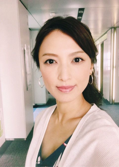 望月理恵の胸チラ