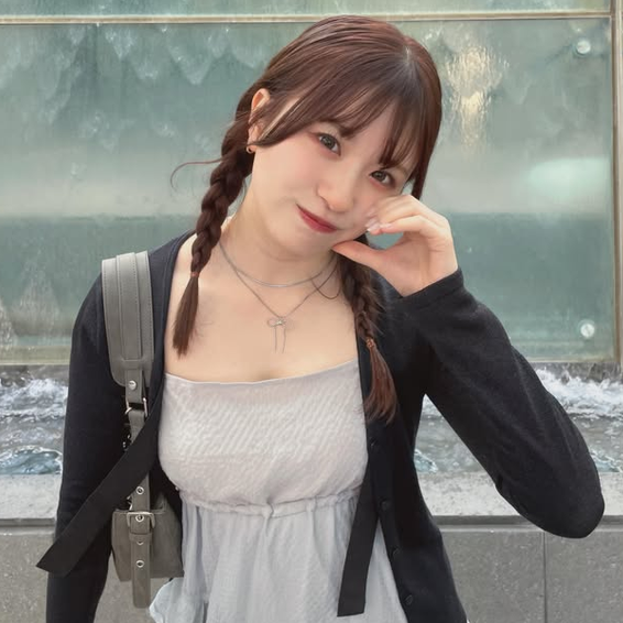 【画像】浅倉樹々(25)さん、性的なパイスラを公開してしまうｗｗｗｗｗｗ