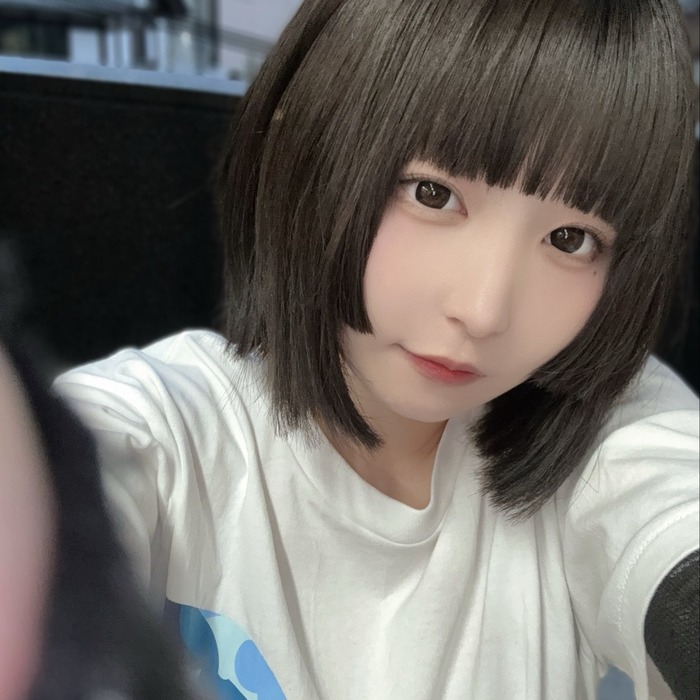 【画像】脱退する1番人気の地下アイドルさん、肉体がえちえちだったwwwww