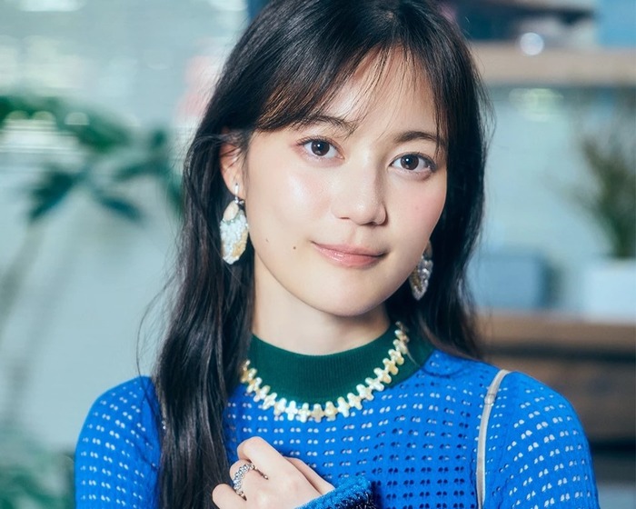 【画像】元乃木坂46の生田絵梨花さん、NHK生放送でナマ脇ちらりしてしまうｗｗｗｗｗ