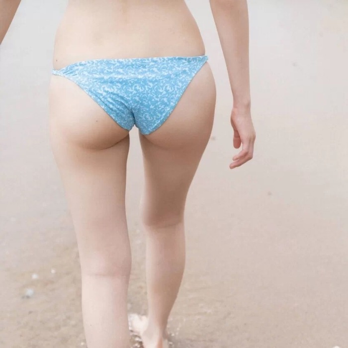 【画像】このエ□いケツしたアイドルって誰なの？