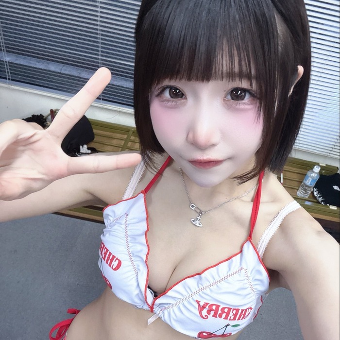 【動画】地下アイドルさん、衣装のスケベ度が限界突破してしまうwwwwwwww