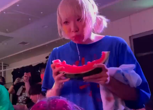 【動画】 地下アイドルのサービス、限界突破する