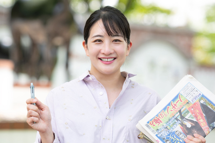 【画像】東スポ女性ジャーナリストさん、競馬番組でえちえちなワキを大解放ｗｗｗｗｗ