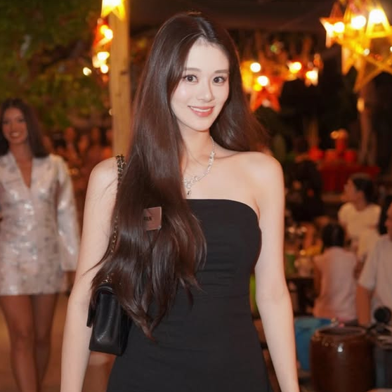 【画像】ミスワールド日本代表(25)さん、心配になるレベルの身体だったｗｗｗｗｗｗ