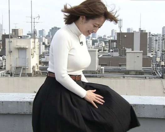【画像】爆乳すぎてニットがパンッパンになってる無名の女子アナさんが発掘されてしまうｗｗｗｗｗ