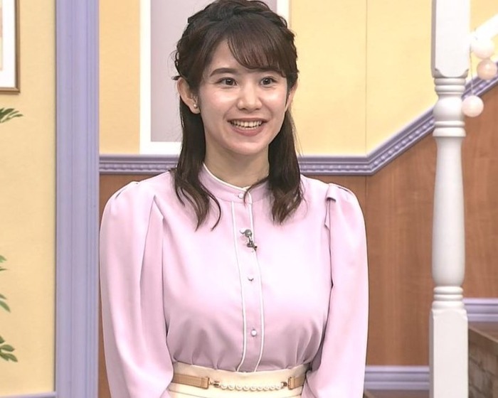【画像】飯尾夏帆アナ、カメラマンにエ□アングルで撮影されてしまうwwwww