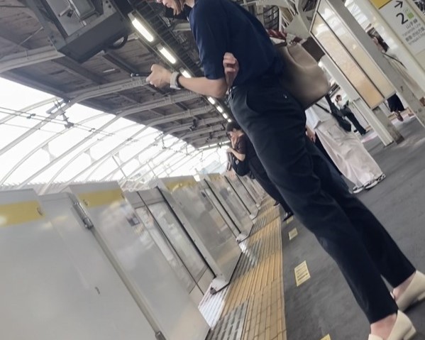 【画像】こういうパ○ツスタイルの女子に興奮するやつｗｗｗｗｗｗ