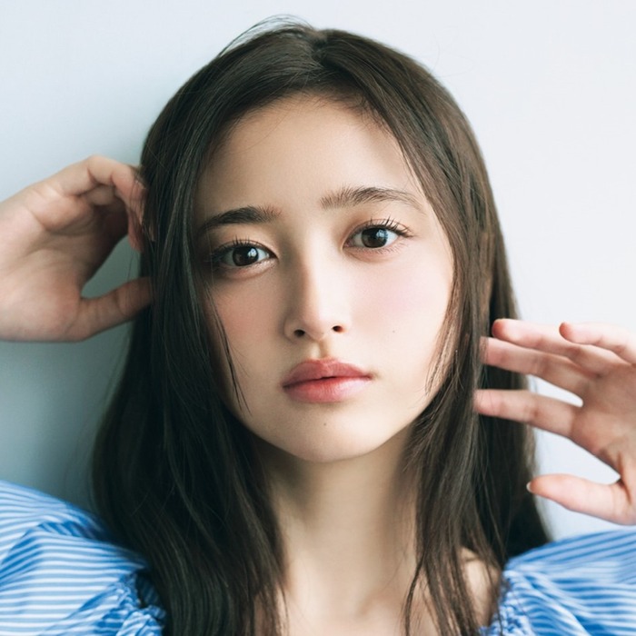 【画像】乃木坂46の井上和さん、自分の下乳を支えてしまうｗｗｗｗｗ