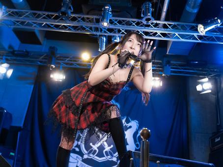 【動画】地下アイドルさん、ファンサがついに一線を越えるwwwwww