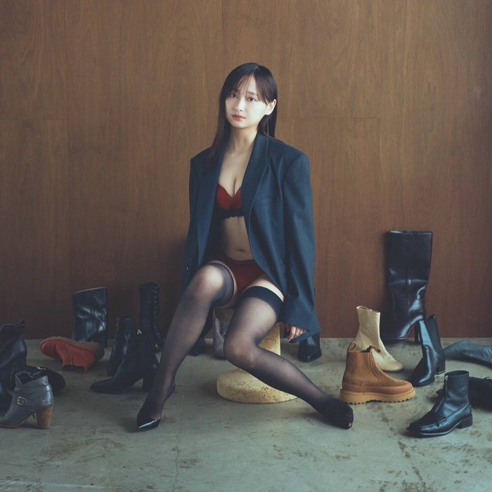 【画像】影山優佳さん、大人ランジェリー姿の袋とじカットをご解禁ｗｗｗｗｗｗ