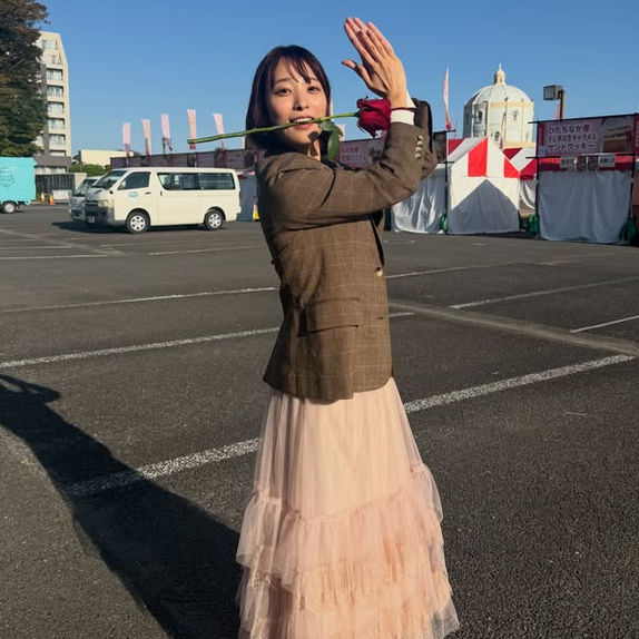 【画像】気象予報士の今井春花さん、やらしい咥え方を披露してしまうｗｗｗｗｗｗｗ