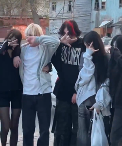 【動画】 ロシアのキッズ、トー横化してくるｗｗｗｗｗｗ