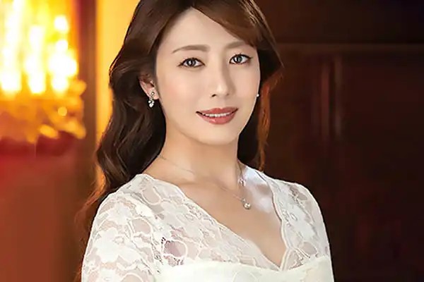 【画像】エ○チな上に可愛い熟女セクシー女優さんが発見されてしまうｗｗｗｗｗｗ