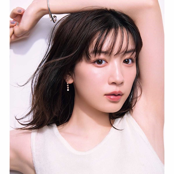 【画像】女優の永野芽郁(26)さん、SNSに「初めての写真」を投稿してしまうwwwwww