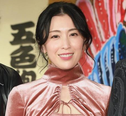 【画像】雛形あきこ(48)さん、最新写真集でめちゃくちゃ攻めてた件ｗｗｗｗｗｗｗ