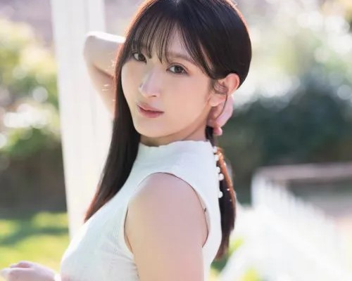 【画像】Hカップの新人∧∨女優さん、デビュー作品に思わぬ反響wwwww