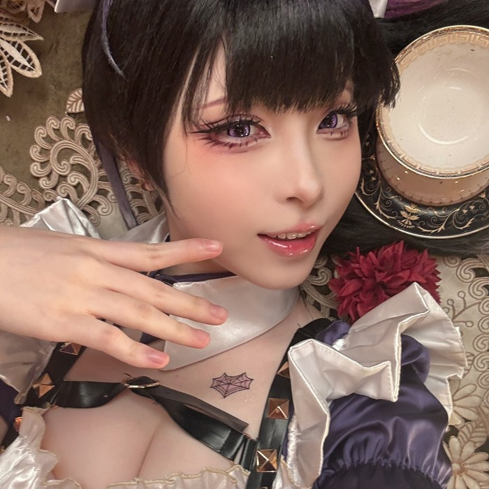 【画像】巨乳コスプレイヤーさん、お○ぱいを狙い撃ちされてしまうｗｗｗｗｗｗ