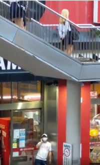 女子高生のパンチラ