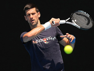 ジョコビッチのマスク