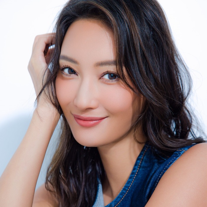 【画像】モデルの菜々緒さん、挿入待ちポーズが即ハボすぎる件ｗｗｗｗｗｗｗ